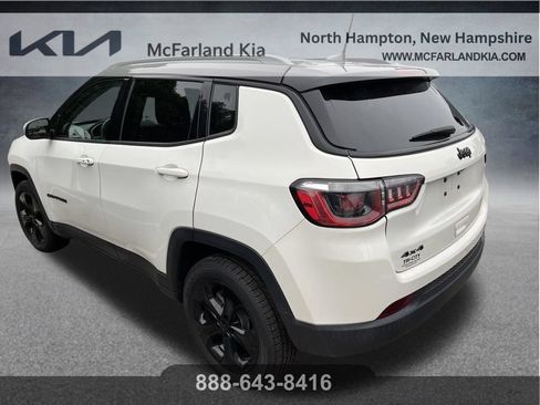 Used 2019 Jeep Compass Latitude AWD/4WD image 5