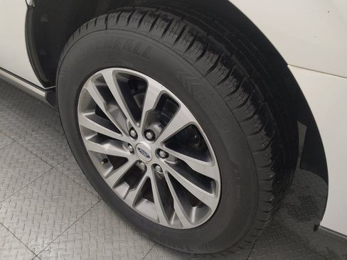 Used 2018 Ford Expedition Max Limited RWD image 31