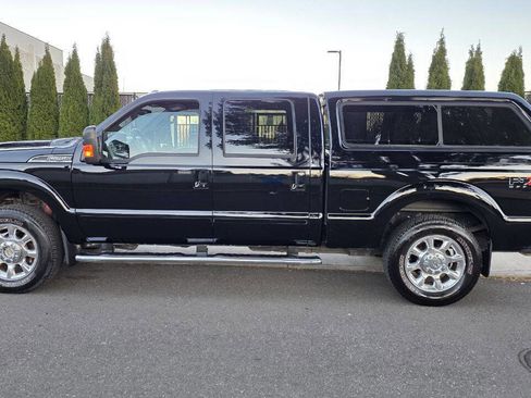 Used 2011 Ford F250 Lariat w/ Lariat Interior Pkg image 8