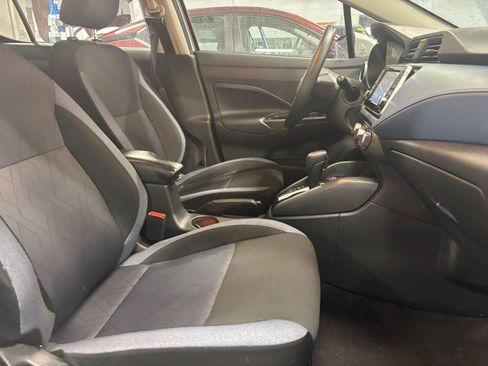 Used 2025 Nissan Versa SV image 25