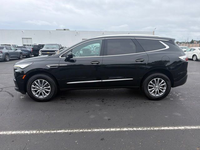 Used 2023 Buick Enclave Essence FWD image 1