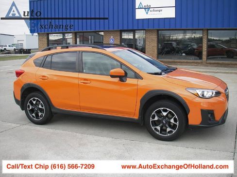 Used 2019 Subaru Crosstrek 2.0i Premium w/ Moonroof Package image 1