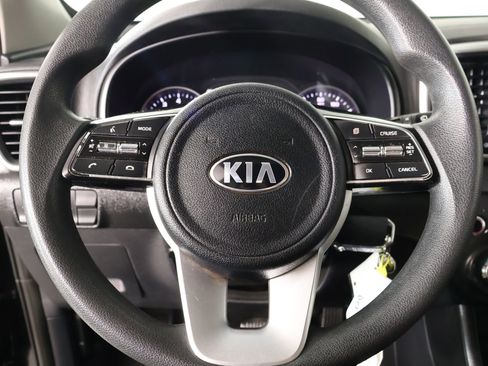 Used 2021 Kia Sportage LX AWD/4WD image 3