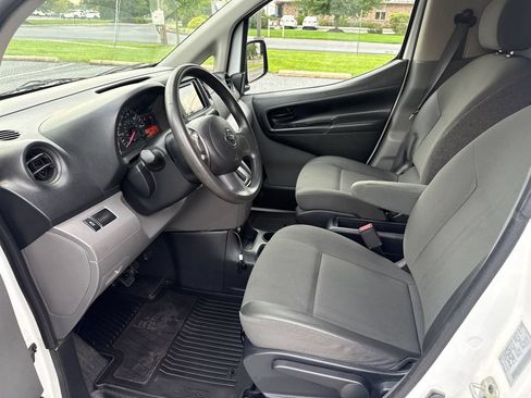 Used 2016 Nissan NV200 S w/ Back Door Glass Package FWD image 10