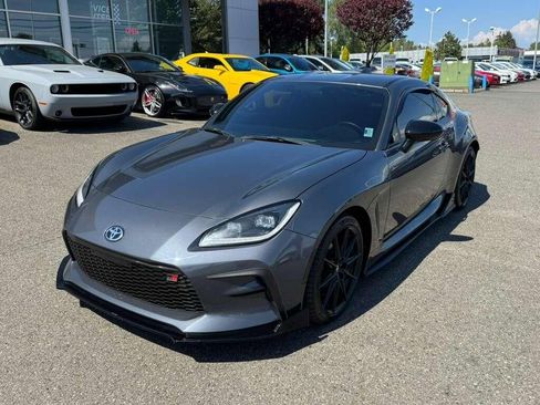 Used 2024 Toyota GR86 Premium RWD image 2