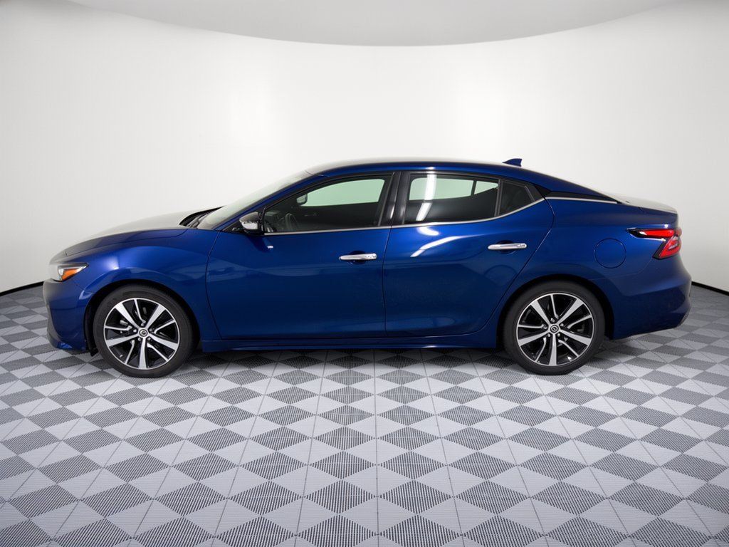 Used 2022 Nissan Maxima SV w/ Floor Mat Group FWD image 2