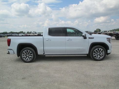New 2026 GMC Sierra 1500 Denali AWD/4WD image 3