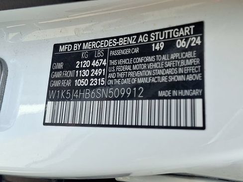 Used 2025 Mercedes-Benz CLA 250 4MATIC image 27