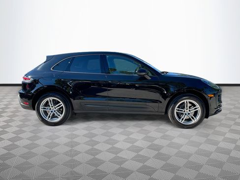Used 2024 Porsche Macan image 8