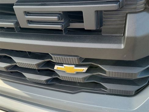 Used 2025 Chevrolet Silverado 1500 Custom image 29