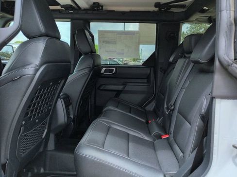 New 2026 Ford Bronco Badlands image 13