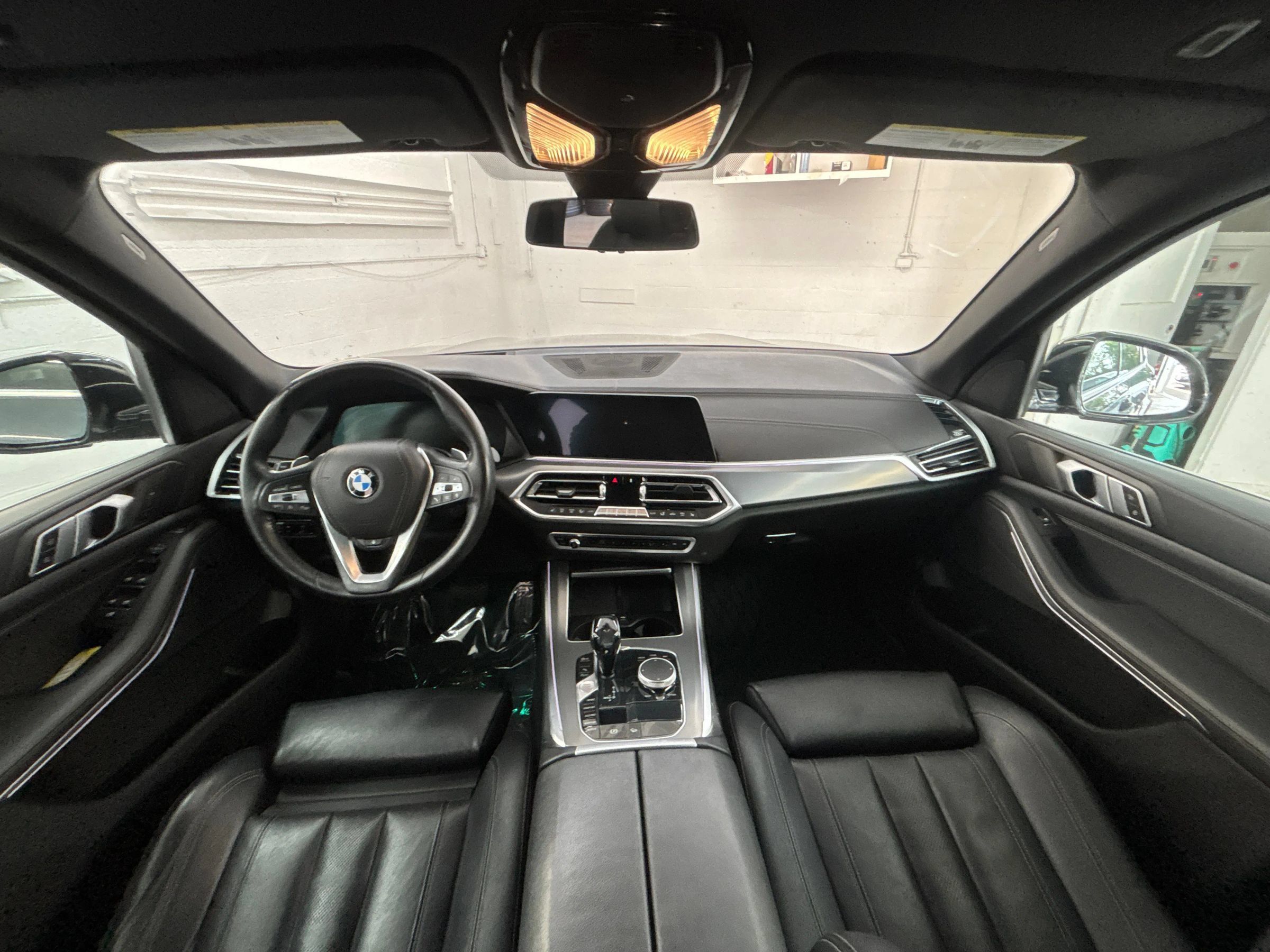 Used 2019 BMW X5 xDrive40i w/ Premium Package 2 AWD/4WD image 17