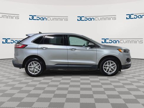 Used 2023 Ford Edge SEL w/ Cold Weather Package AWD/4WD image 9