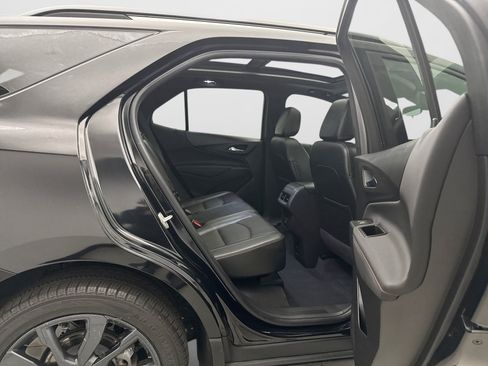 Used 2023 Chevrolet Equinox RS w/ RS Leather Package AWD/4WD image 19