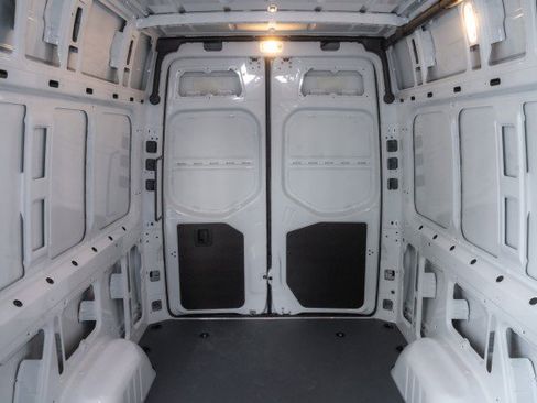 New 2025 Mercedes-Benz Sprinter 2500 image 12