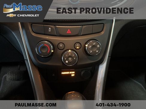 Used 2021 Chevrolet Trax LT w/ Driver Confidence Package image 14
