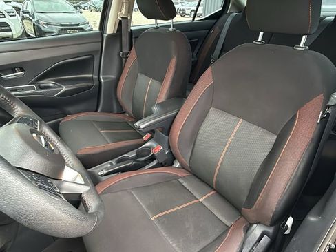 Used 2022 Nissan Versa SR w/ Convenience Package FWD image 14