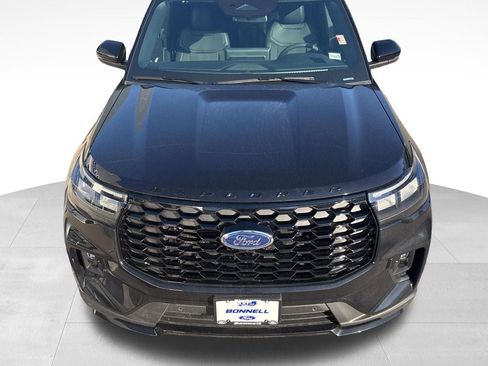 New 2026 Ford Explorer ST-Line w/ ST-Line Street Pack image 10