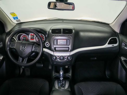 Used 2019 Dodge Journey SE FWD image 20