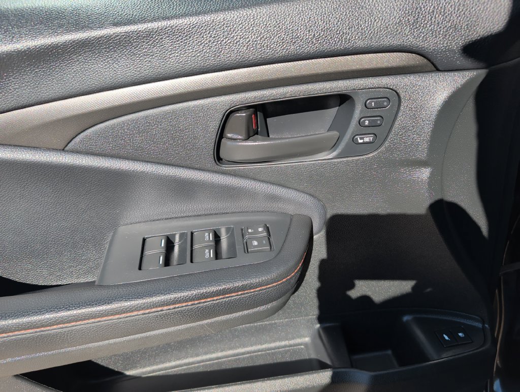 Used 2024 Honda Passport TrailSport image 15