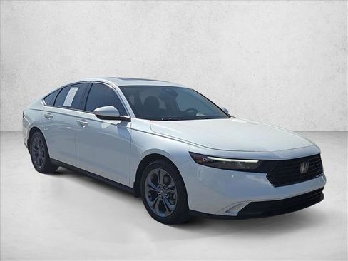 Used 2024 Honda Accord EX image 3