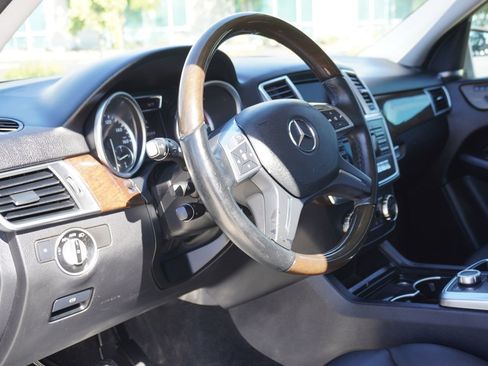 Used 2012 Mercedes-Benz ML 350 4MATIC image 29
