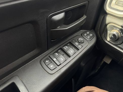 Used 2024 RAM 3500 Tradesman w/ Chrome Appearance Group AWD/4WD image 27