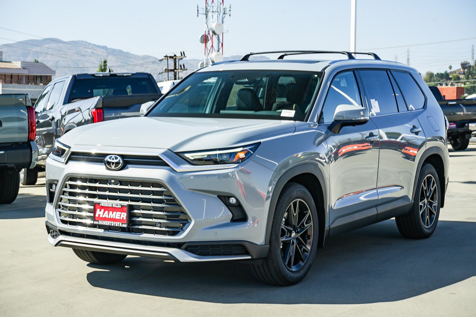 New 2026 Toyota Grand Highlander AWD Hybrid image 3