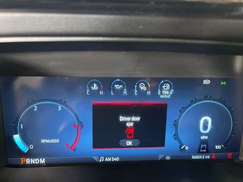 Used 2023 Ford F350 Lariat w/ Tow Technology Package image 11