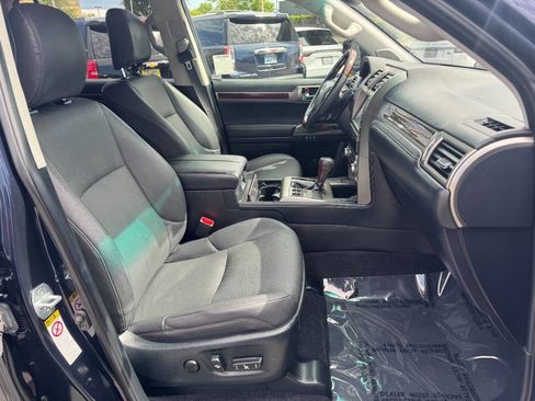 Used 2019 Lexus GX 460 Premium AWD/4WD image 13