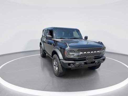 Used 2025 Ford Bronco Badlands AWD/4WD image 2