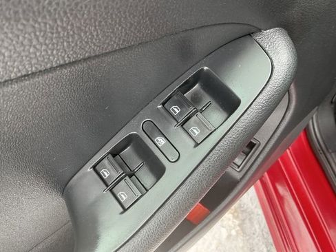 Used 2018 Volkswagen Jetta S image 23