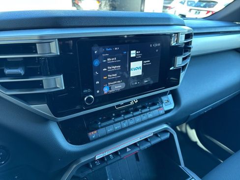 Used 2025 Toyota Sequoia SR5 image 6