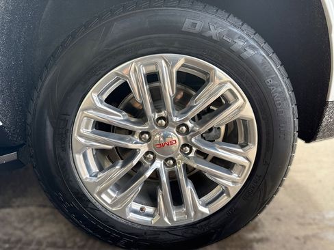 Used 2023 GMC Yukon SLT image 38