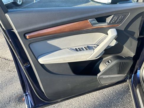 Used 2022 Audi Q5 2.0T Premium Plus w/ Premium Plus Package image 20