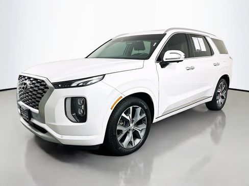 Used 2021 Hyundai Palisade Limited FWD image 3