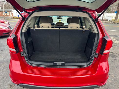 Used 2015 Dodge Journey SXT w/ Flexible Seating Group image 21