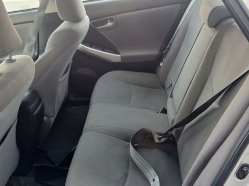 Used 2013 Toyota Prius Two image 21