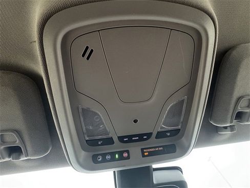 Used 2016 Chevrolet Impala LTZ image 30