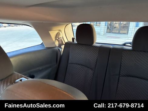 Used 2019 Dodge Journey SE image 39