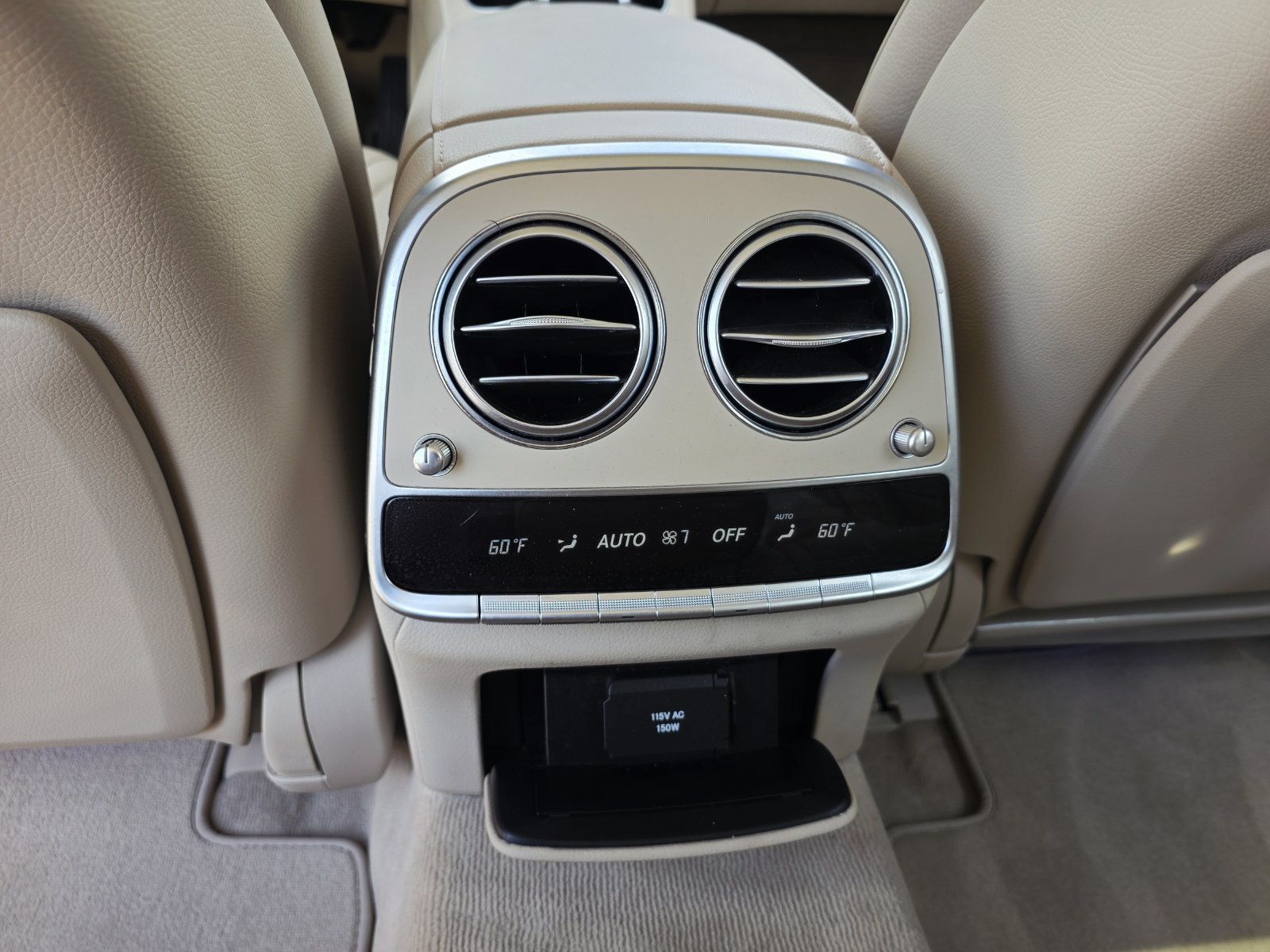 Used 2016 Mercedes-Benz S 550 Sedan image 17