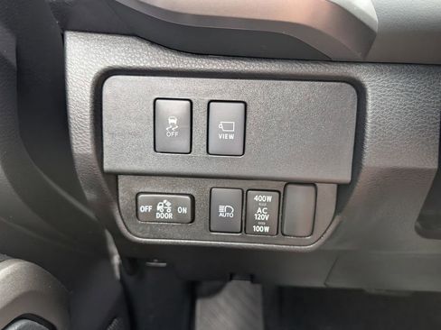 Used 2022 Toyota Tacoma Limited AWD/4WD image 14