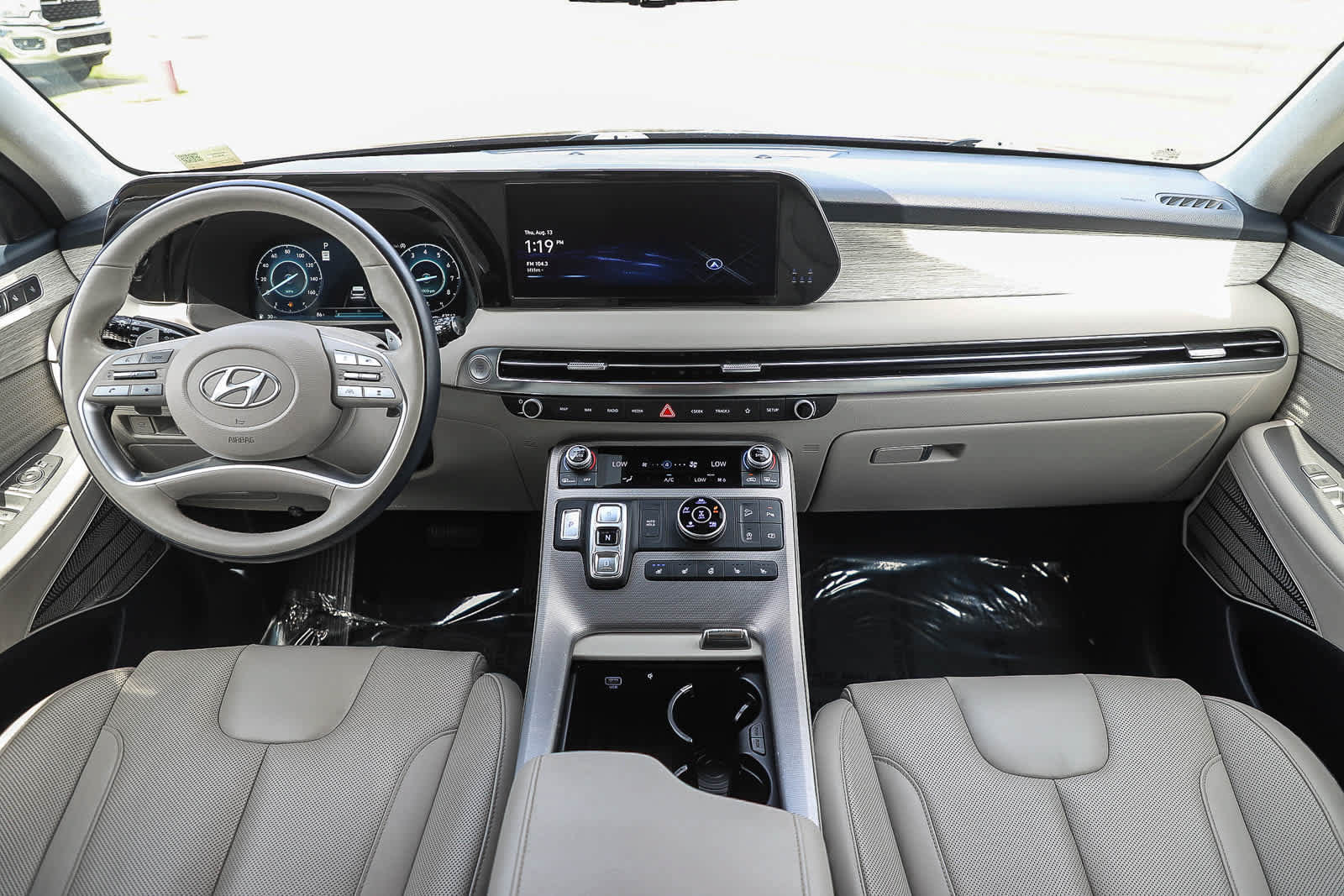 Used 2024 Hyundai Palisade Calligraphy AWD/4WD image 13