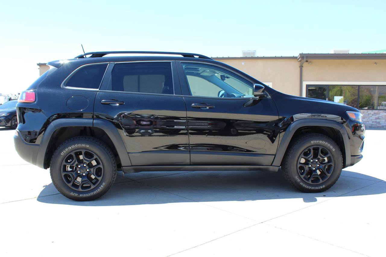 Used 2022 Jeep Cherokee Latitude w/ Sun & Sound Group AWD/4WD image 33
