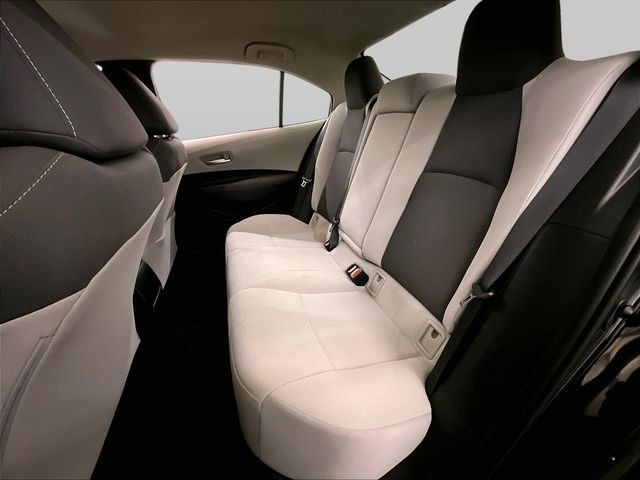 Used 2021 Toyota Corolla LE FWD image 25