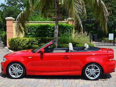 Used 2012 BMW 135i Convertible image 21