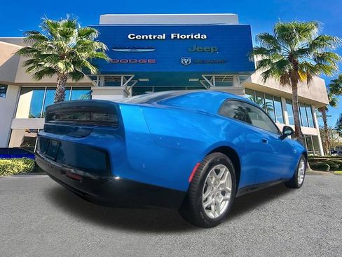 Used 2025 Dodge Charger R/T w/ Sun & Sound Package image 5