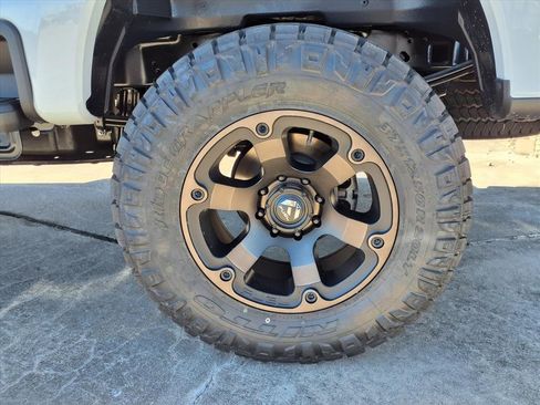 New 2026 Ford F250 XLT w/ XLT Premium Package image 4