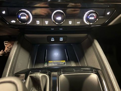 Certified 2025 Honda Accord Sport image 21