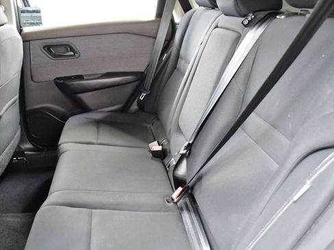 Used 2023 Nissan Rogue S AWD/4WD image 11